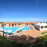 Gallura Style Res Baia Del Mirti B3 1bedap Sleeps3 Apartment *