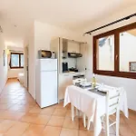 Gallura Style Res Baia Del Mirti B3 1bedap Sleeps3 Apartment Vignola Mare