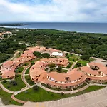 Gallura Style Res Baia Del Mirti B3 1bedap Sleeps3 Vignola Mare