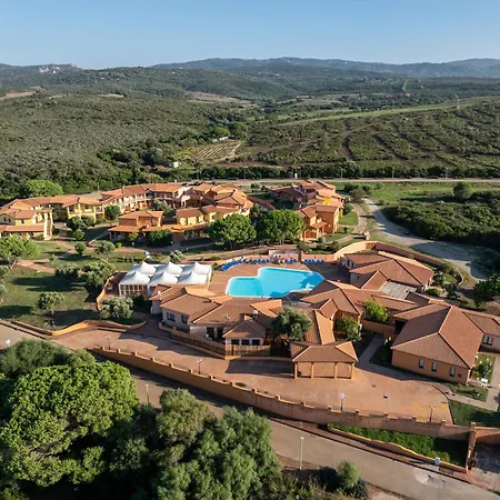 Gallura Style Res Baia Del Mirti B3 1bedap Sleeps3 Apartment Vignola Mare