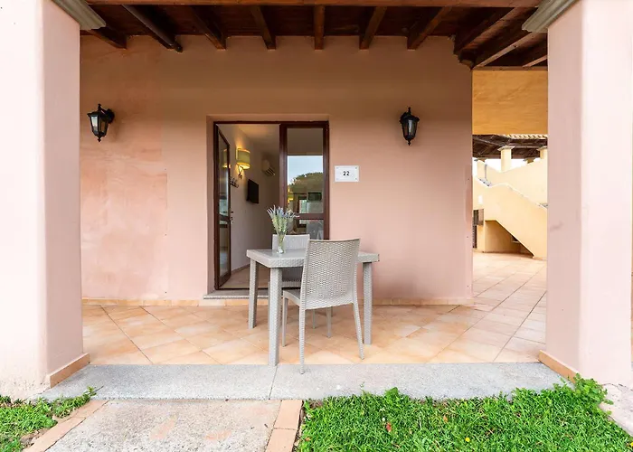Gallura Style Res Baia Del Mirti B3 1bedap Sleeps3 Apartment *