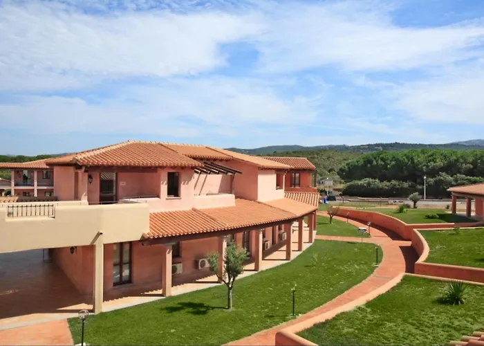 Gallura Style Res Baia Del Mirti B3 1bedap Sleeps3 Vignola Mare