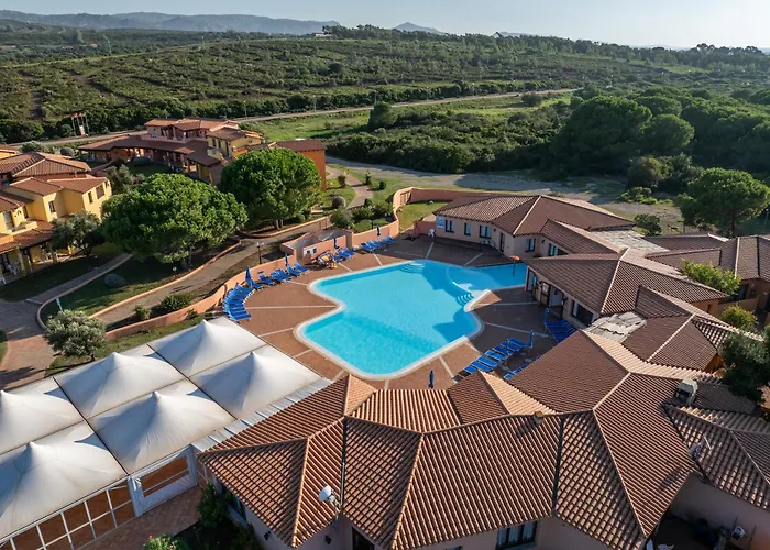 Gallura Style Res Baia Del Mirti B3 1bedap Sleeps3 Apartment *